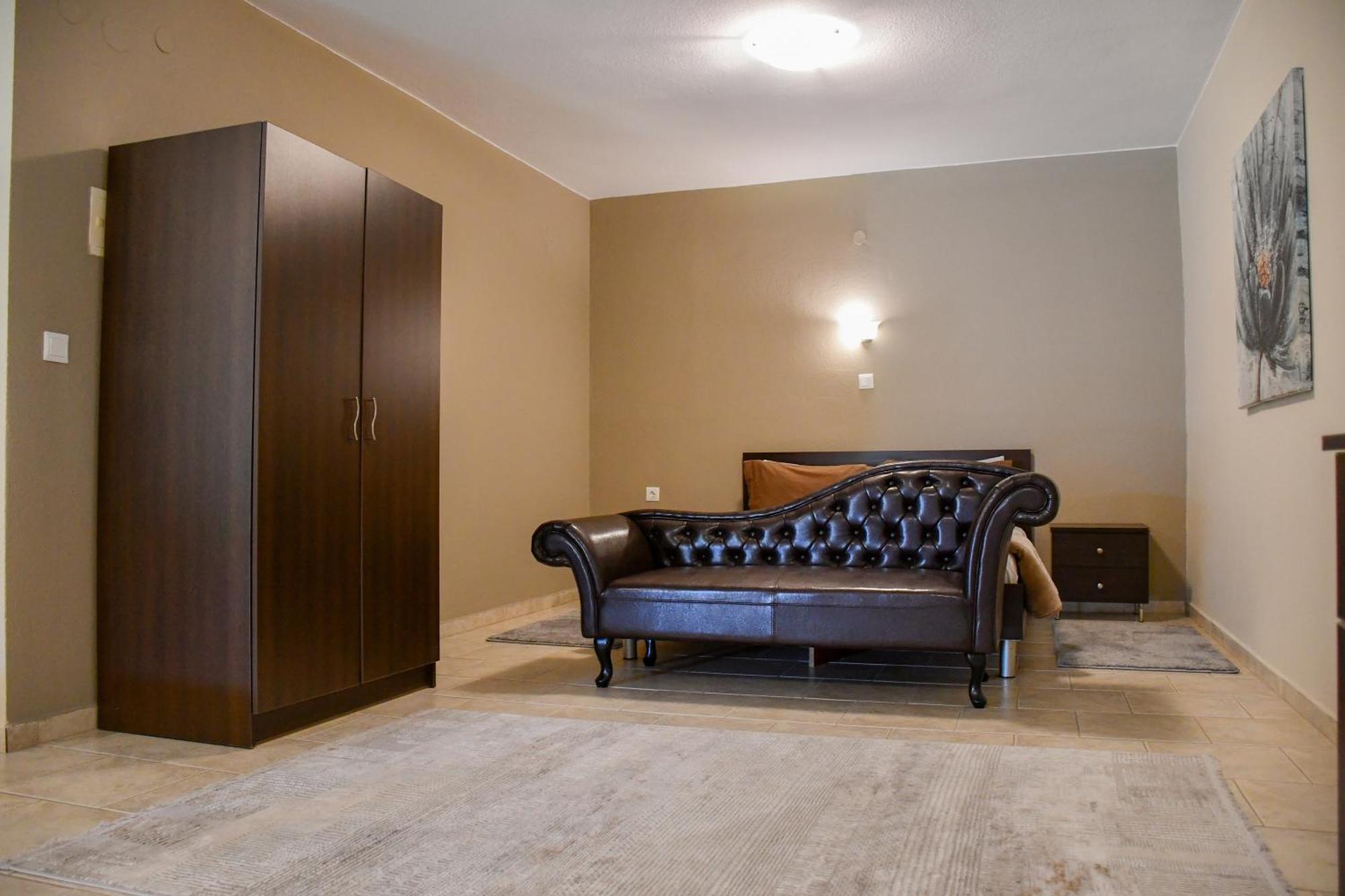 Toula Rooms Ángistron المظهر الخارجي الصورة